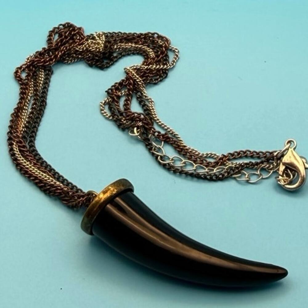 Mixed‑Metal Triple Chain Necklace • Faux Horn Resin Pendant • Adjustable to 22”